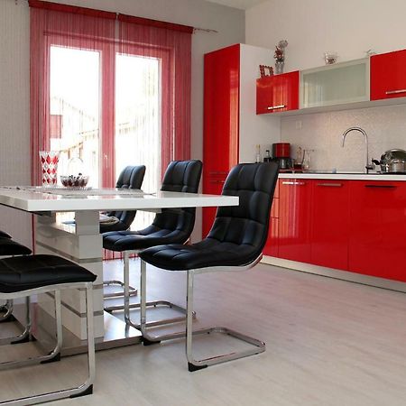 Apartmani Corleone Bilice Zewnętrze zdjęcie