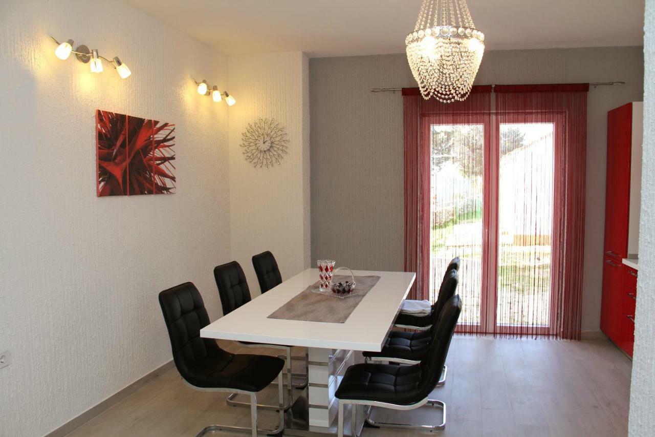 Apartmani Corleone Bilice Zewnętrze zdjęcie